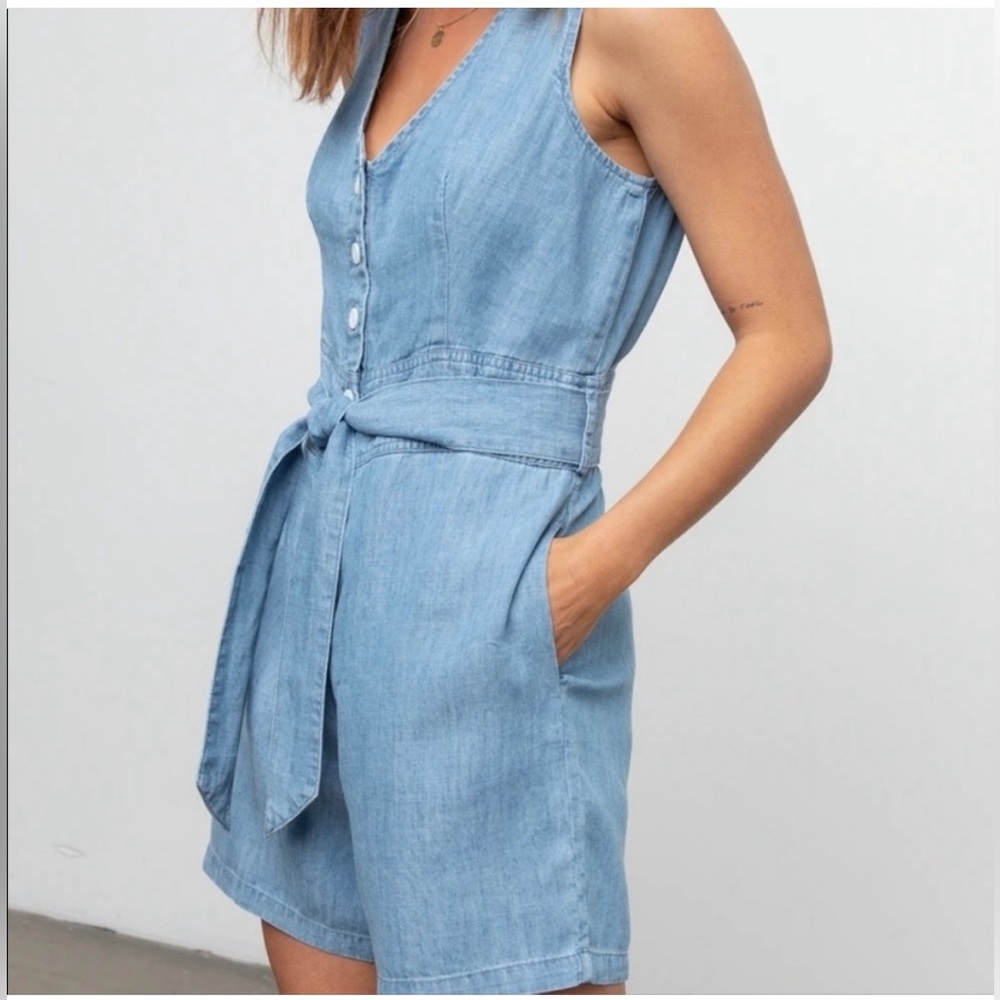NWT Rails “Scarlett” button down light chambray romper